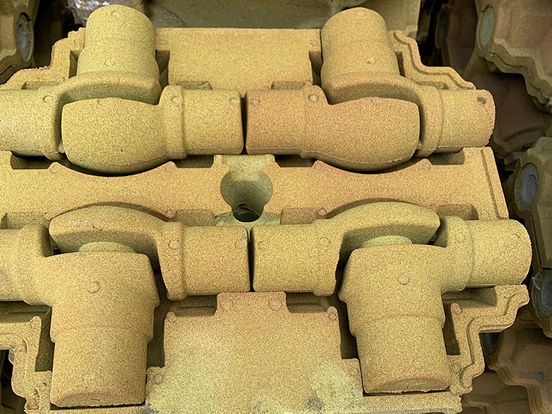 Фильм жабылған құм технологиясын қолдана отырып, сұр шойын бөлшектерін өндіруде құм жабысатын құмды қалай шешуге болады?